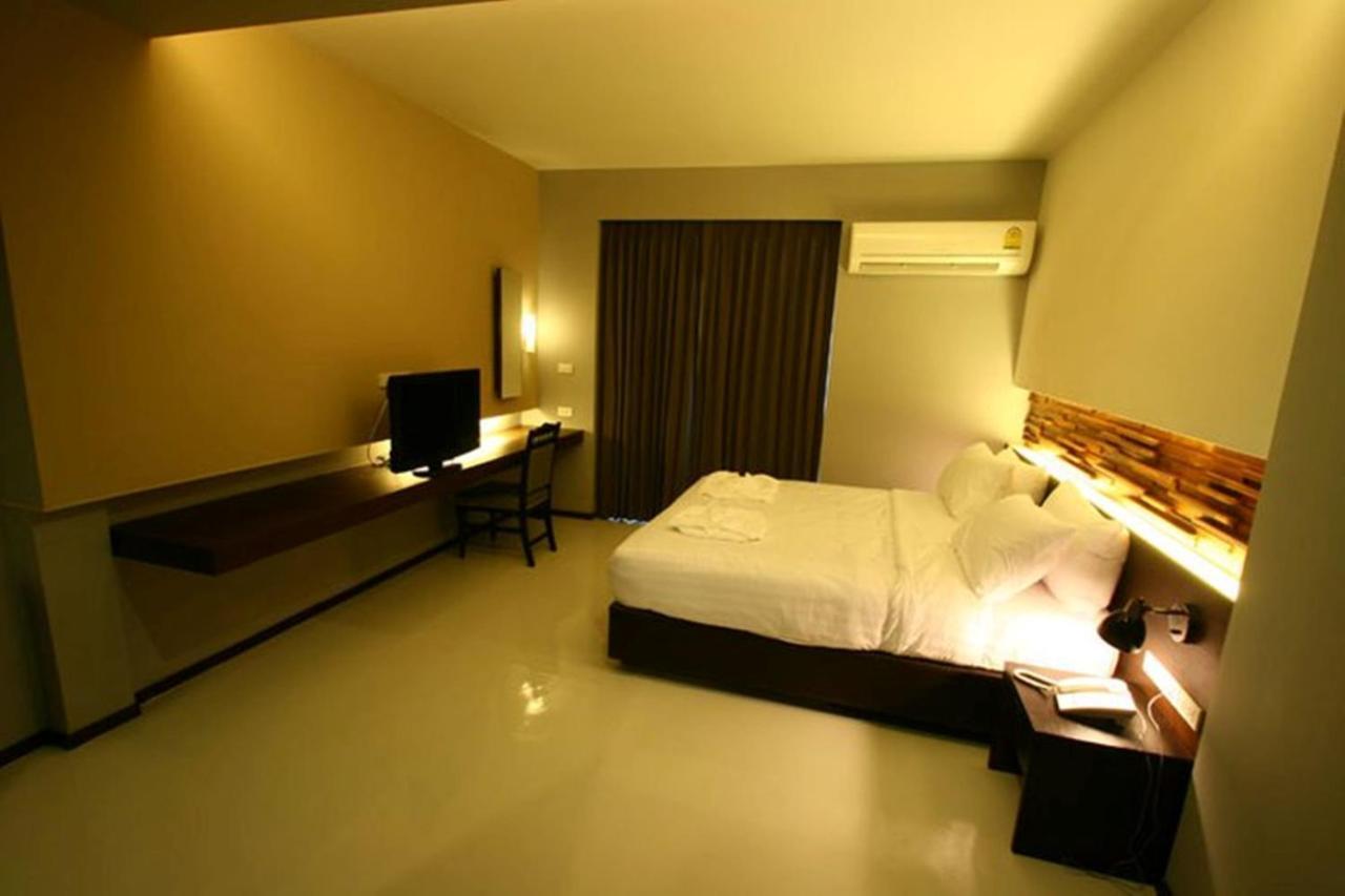 At One Inn Hualampong Бангкок Номер фото